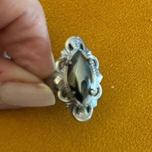 Vintage Sterling Silver 925 faceted Hematite Ring with Cutouts Filigree sz 5